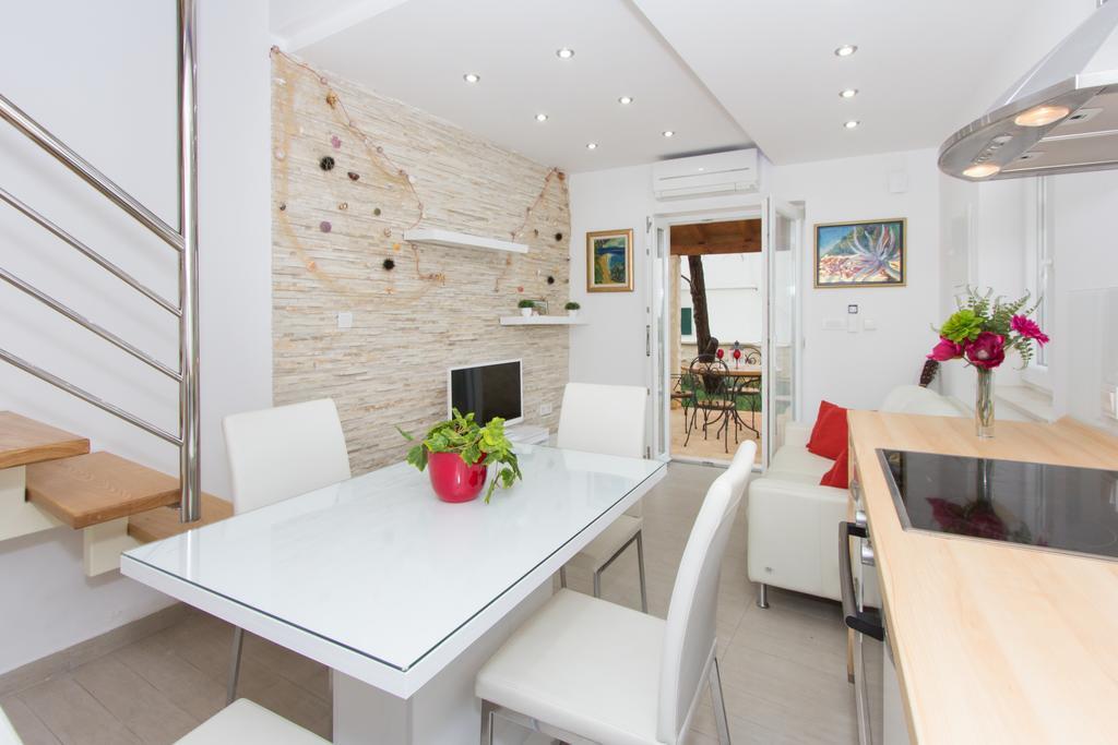 Holiday Home Primabella Primosten Exterior photo